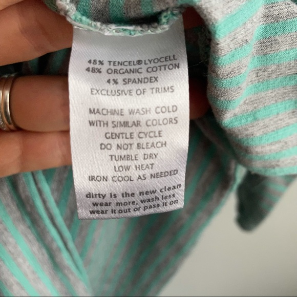 Toad&Co Gray Green Stripe Half Sleeve T-Shirt Tee Top Front Pocket Size S - Picture 4 of 6